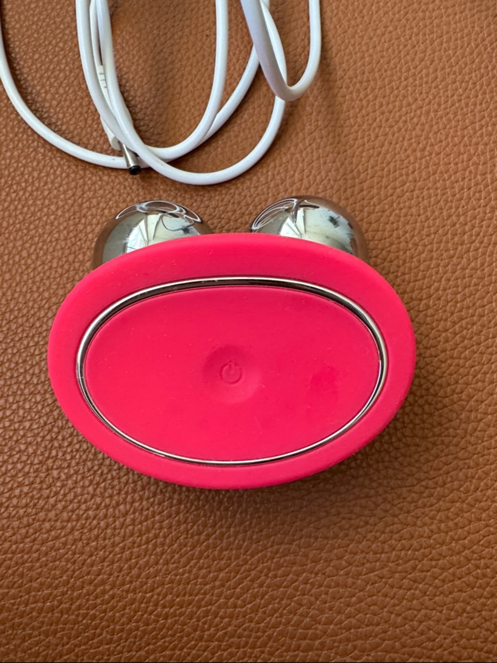 FOREO Bear Facial Microcurrent Device - Picture 3 of 4